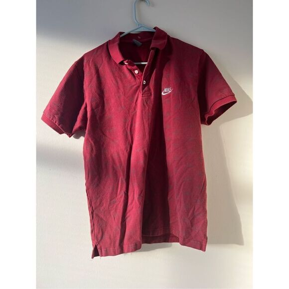 Nike polo shirt with white swoosh and Nike and swoosh print on the shirt - Picture 1 of 8